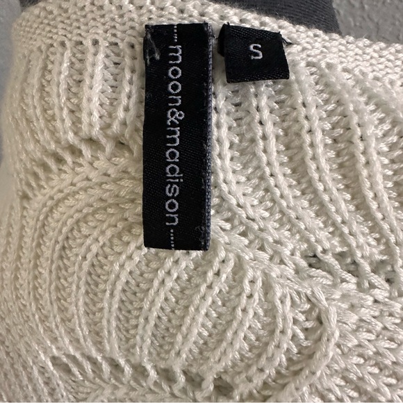 Moon & Madison Cream Knit Poncho Sweater – Size Small - Picture 4 of 6